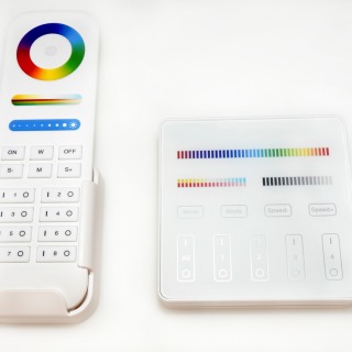 4 Zone RGB/W Controller with Glass Panel Remote and Remote Handset 4 Zone RGB/W Controller with Glass Panel Remote and Remote Handset